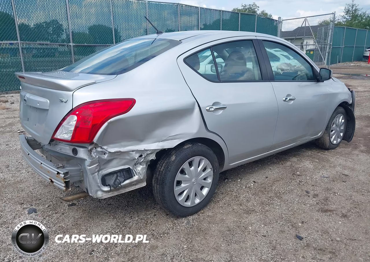 2018 Nissan Versa 1.6 Sv VIN:3N1CN7AP7JL877210 - 4