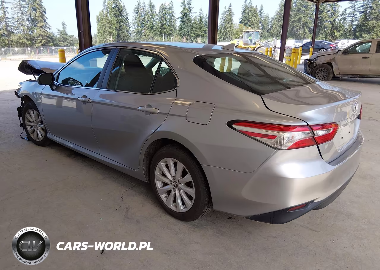 2019 Toyota Camry Le VIN:4T1B11HK4KU291417 - 3