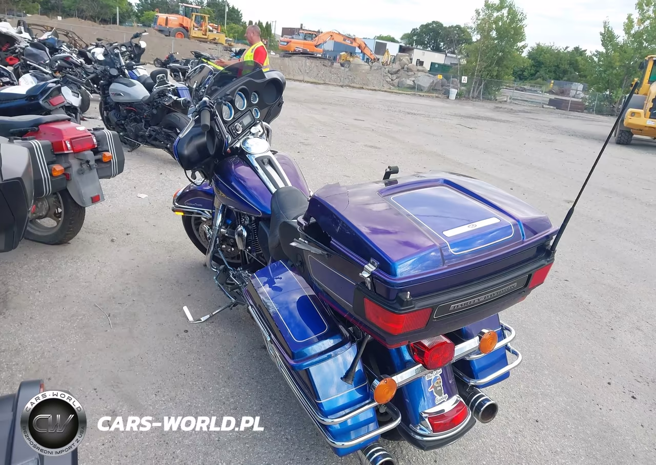2009 Harley-Davidson Flhtcu VIN:1HD1FC4139Y636593 - 3
