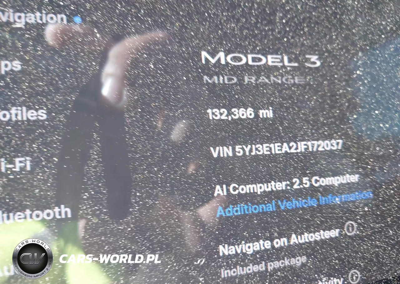 2018 Tesla Model 3 Long Range-Mid Range VIN:5YJ3E1EA2JF172037 - 16