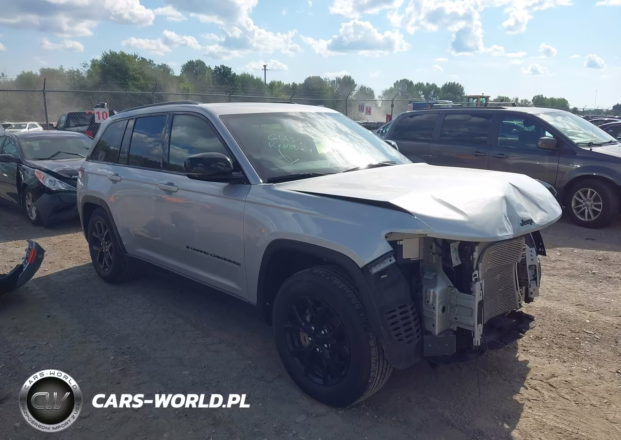 2024 Jeep Grand Cherokee Altitude X 4X4 – zdjęcie 1 z 17