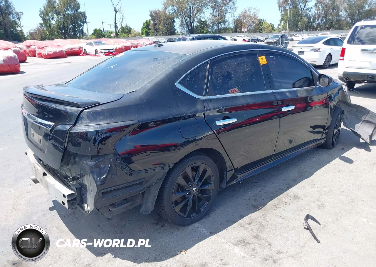 2017 Nissan Sentra Sr VIN:3N1AB7AP9HY395819 - 4