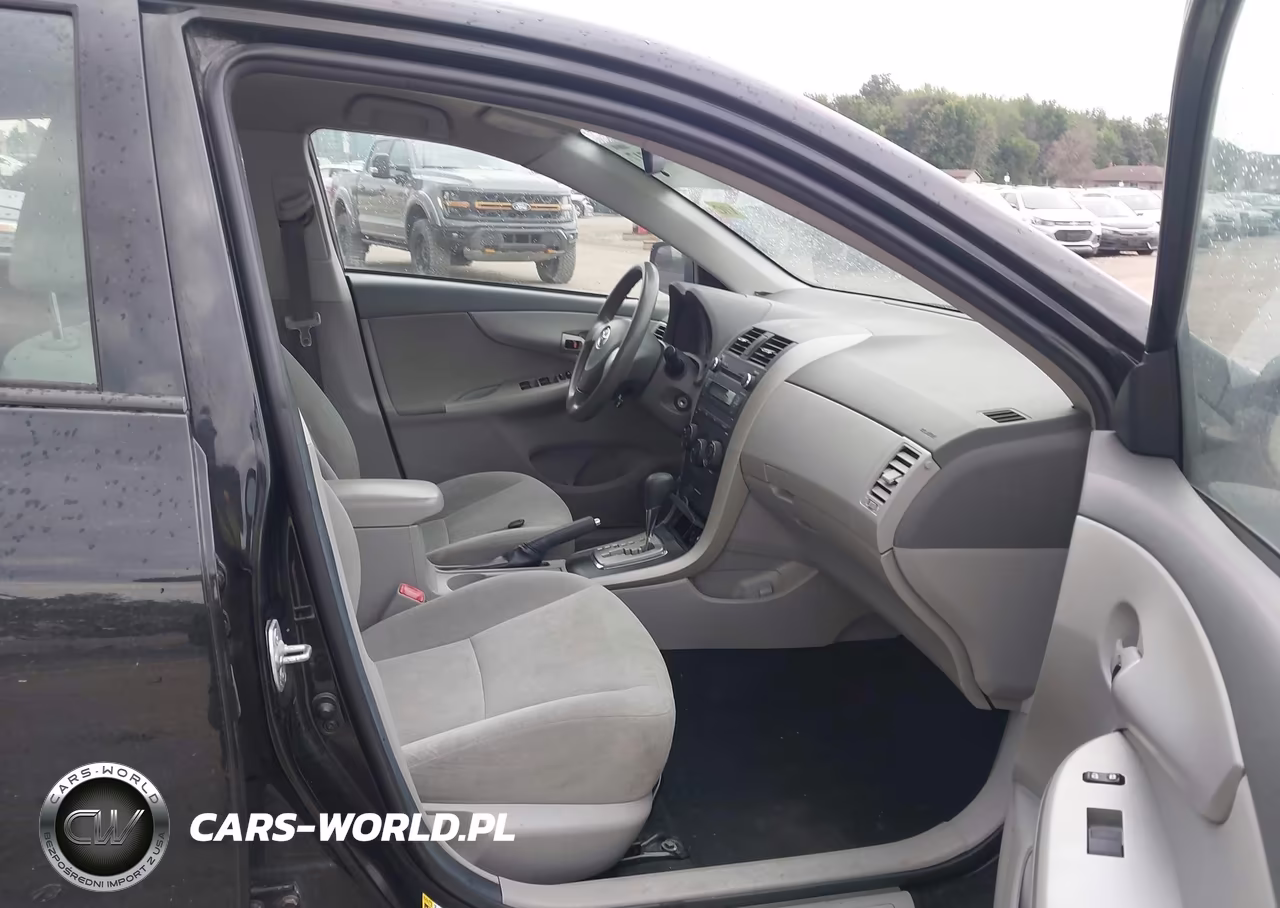 2010 Toyota Corolla Le VIN:2T1BU4EE6AC367937 - 5