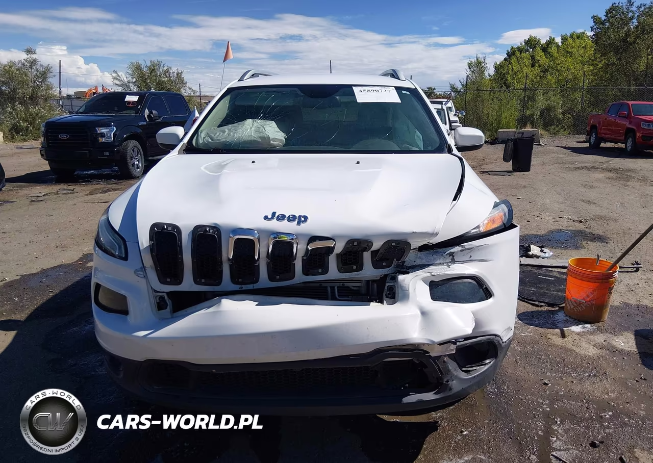 2017 Jeep Cherokee Latitude VIN:1C4PJMCS3HD220303 - 11