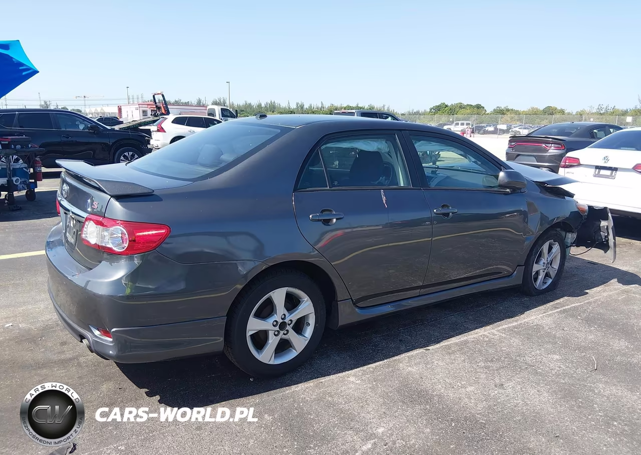 2011 Toyota Corolla S VIN:2T1BU4EE2BC739677 - 4