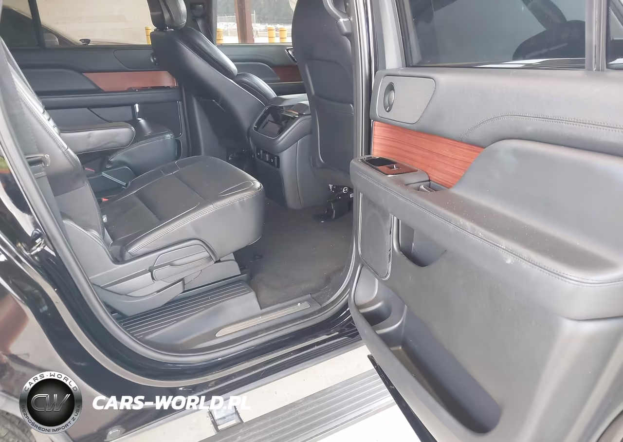 2024 Lincoln Navigator Premiere L VIN:5LMJJ3NG3REL03548 - 8