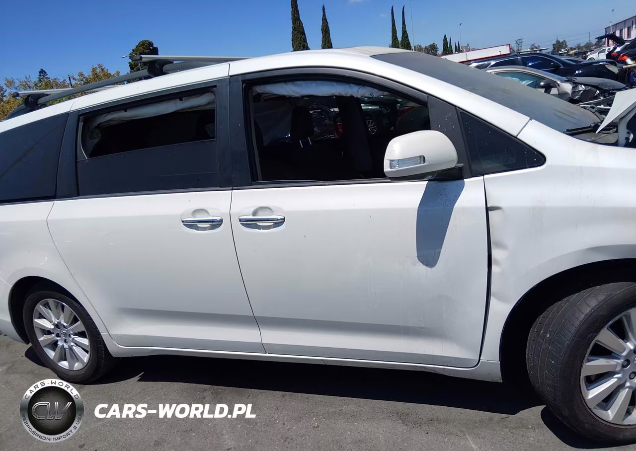 2016 Toyota Sienna Limited 7 Passenger VIN:5TDYK3DC1GS721955 - 13