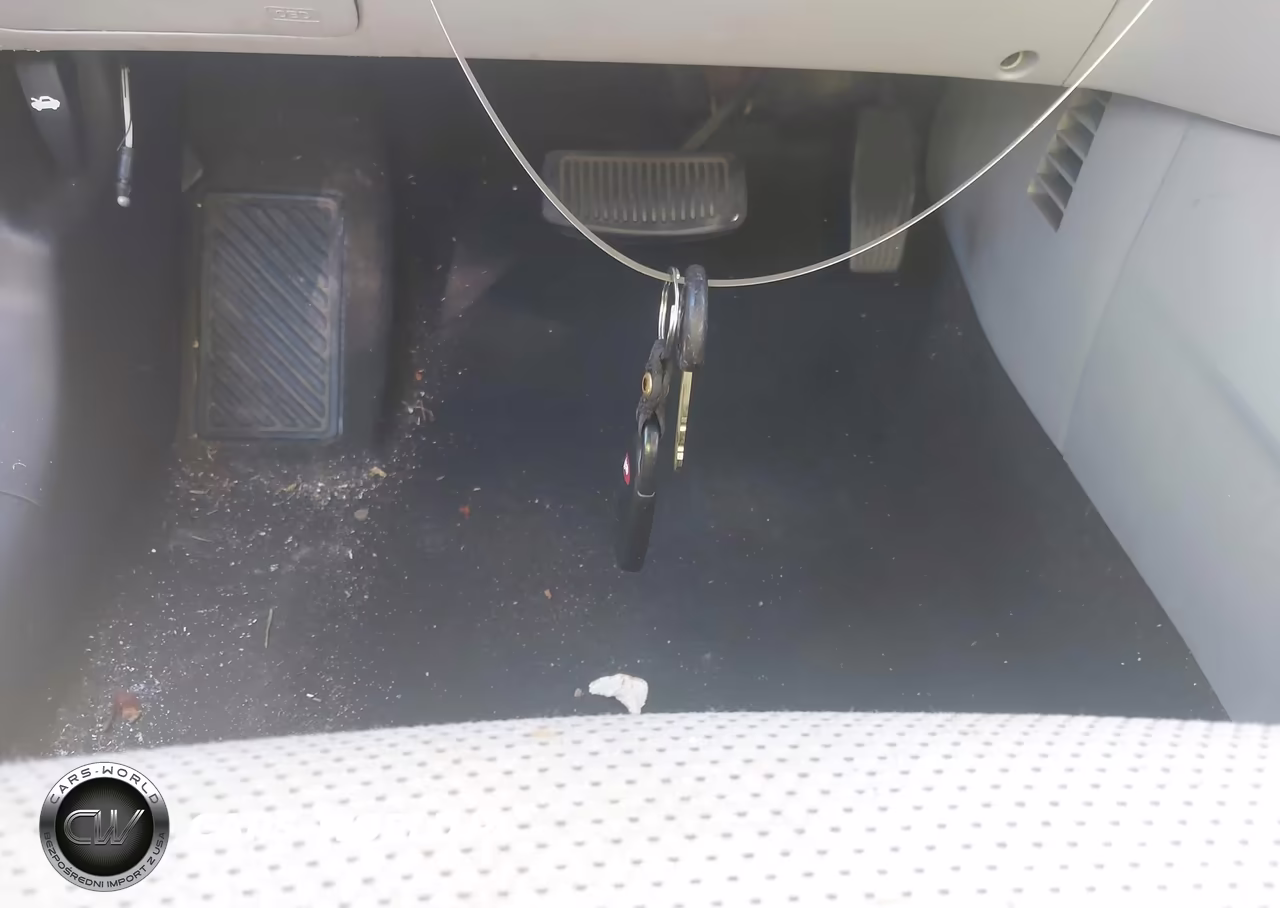 2010 Hyundai Accent Gls VIN:KMHCN4AC8AU493110 - 11