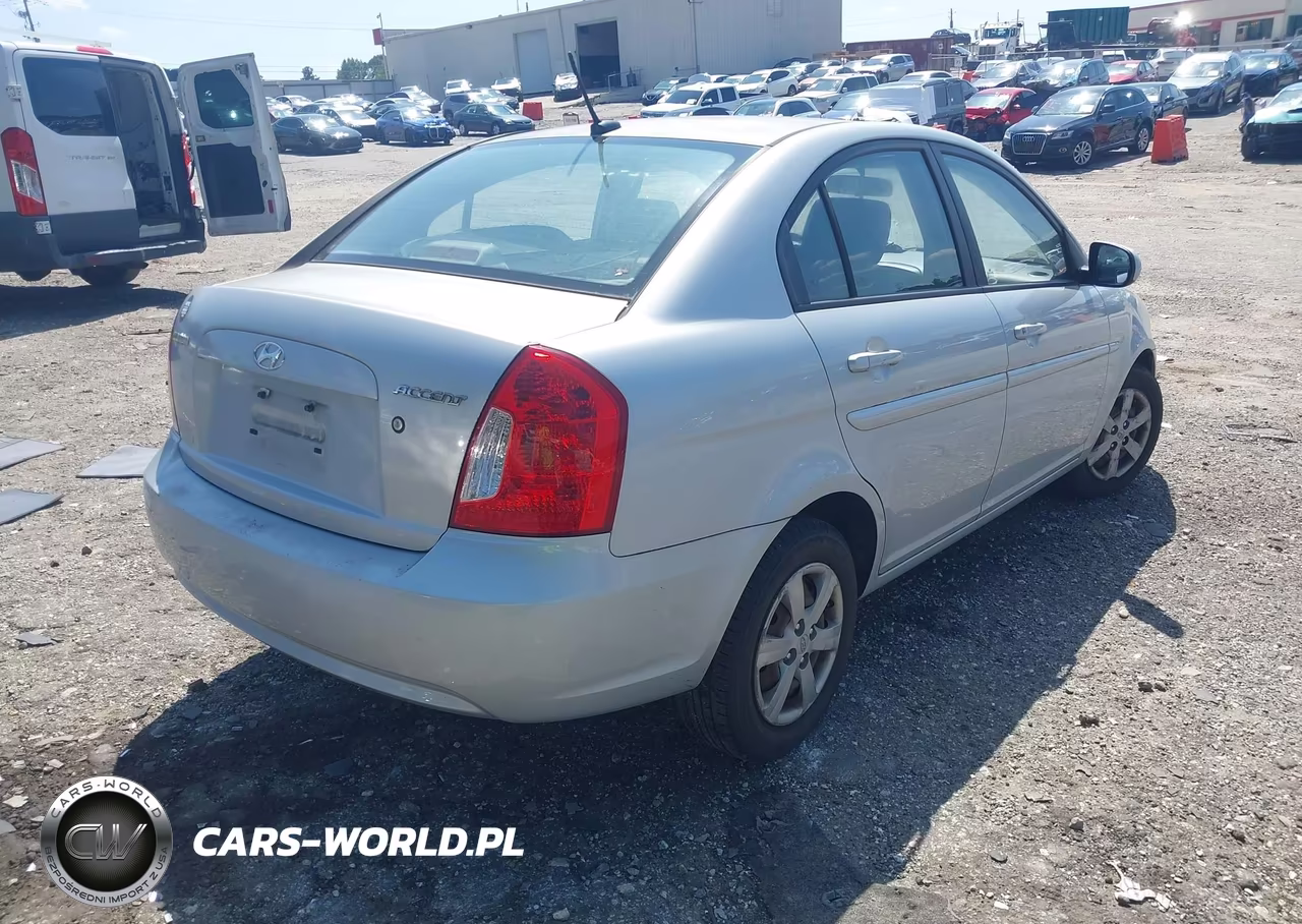 2010 Hyundai Accent Gls VIN:KMHCN4AC8AU493110 - 4