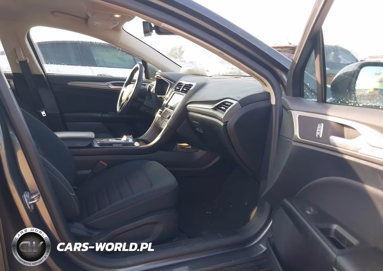 2020 Ford Fusion Hybrid Se VIN:3FA6P0LU0LR264401 - 5