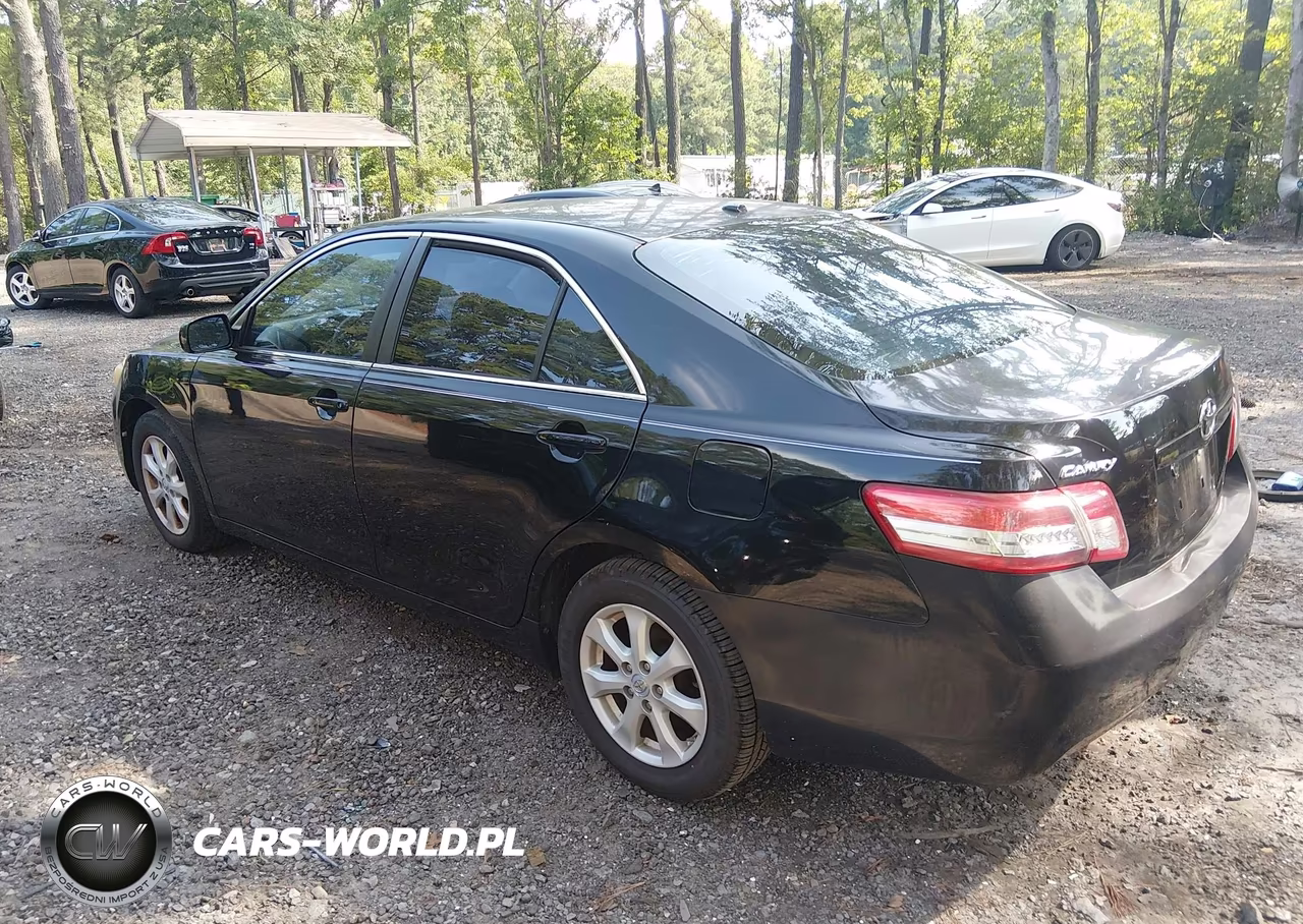 2010 Toyota Camry Le VIN:4T1BF3EK3AU080239 - 3