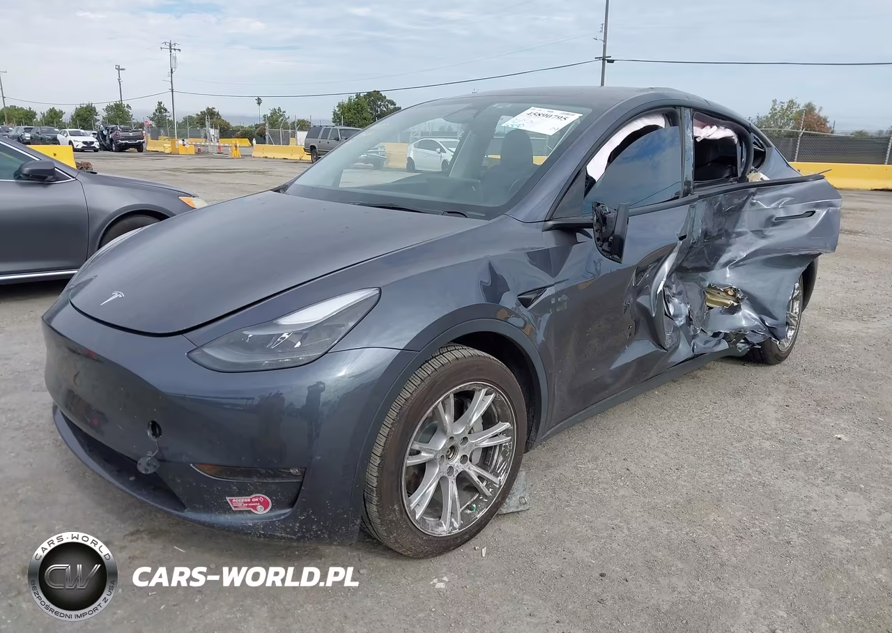 2023 Tesla Model Y Awd-Long Range Dual Motor All-Wheel Drive VIN:7SAYGAEE9PF904193 - 2