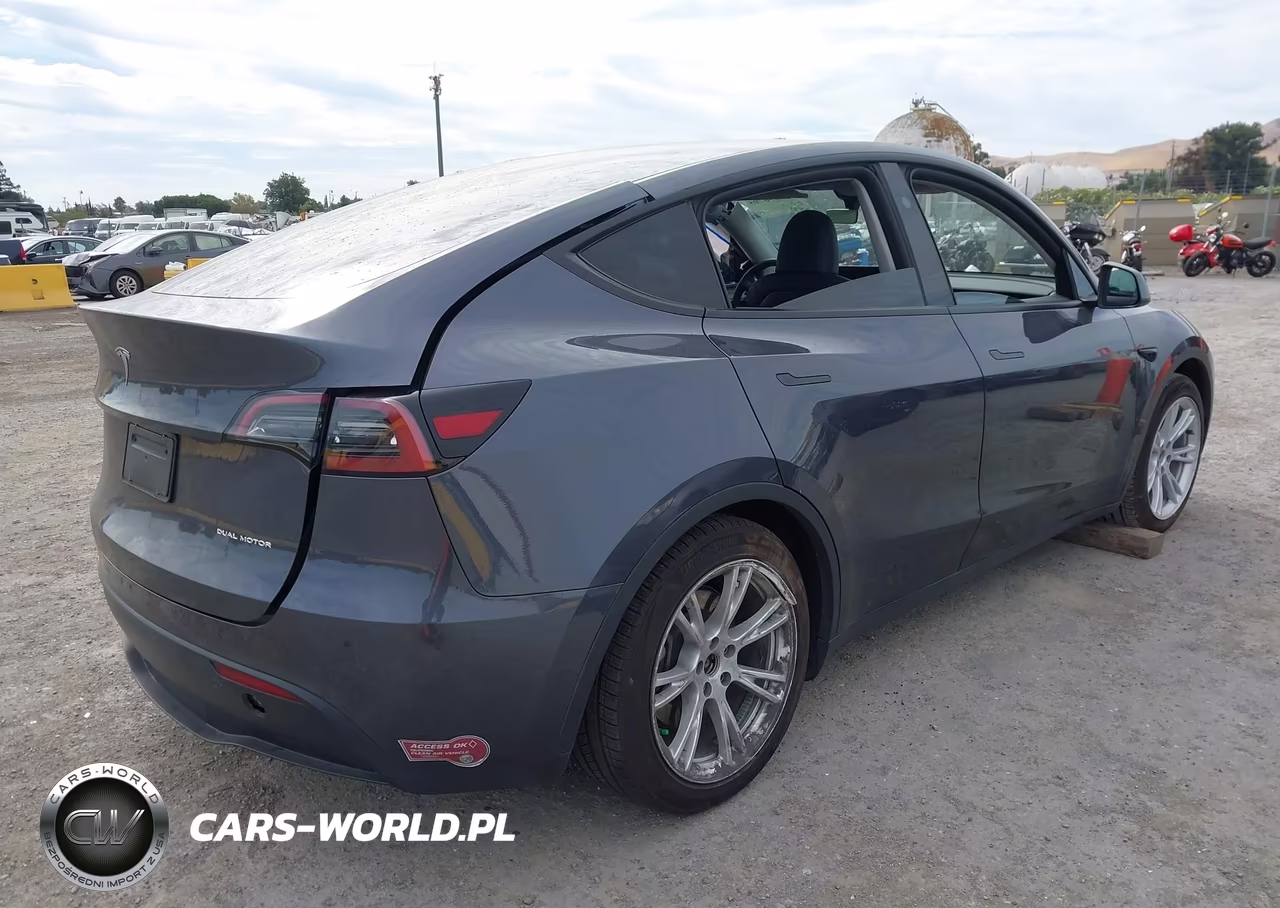 2023 Tesla Model Y Awd-Long Range Dual Motor All-Wheel Drive VIN:7SAYGAEE9PF904193 - 4