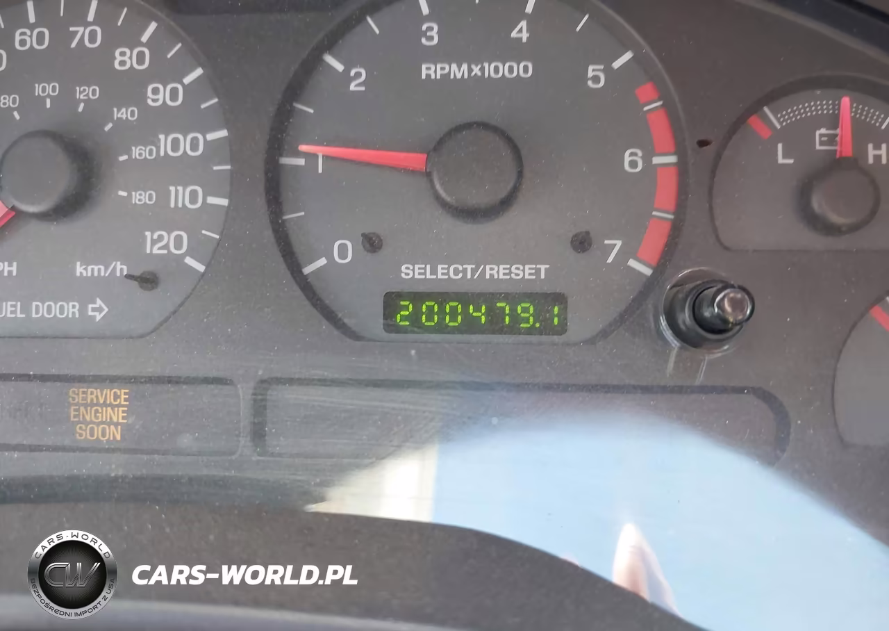 2002 Ford Mustang Deluxe-Premium-Standard VIN:1FAFP40402F241725 - 7