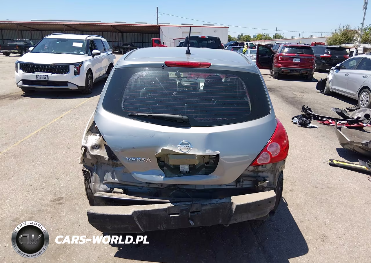 2011 Nissan Versa 1.8S VIN:3N1BC1CP2BL383317 - 6
