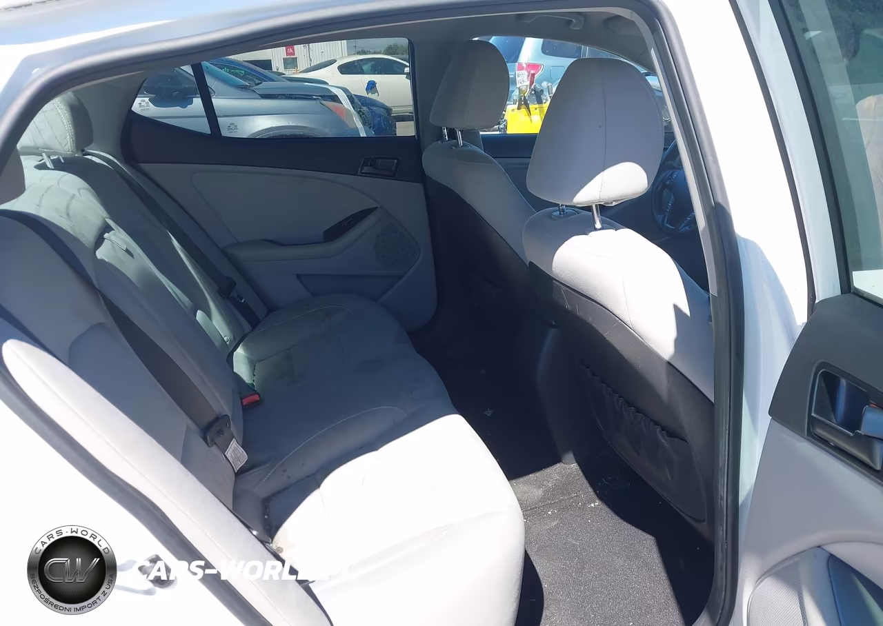 2013 Kia Optima Lx VIN:5XXGM4A71DG218216 - 8
