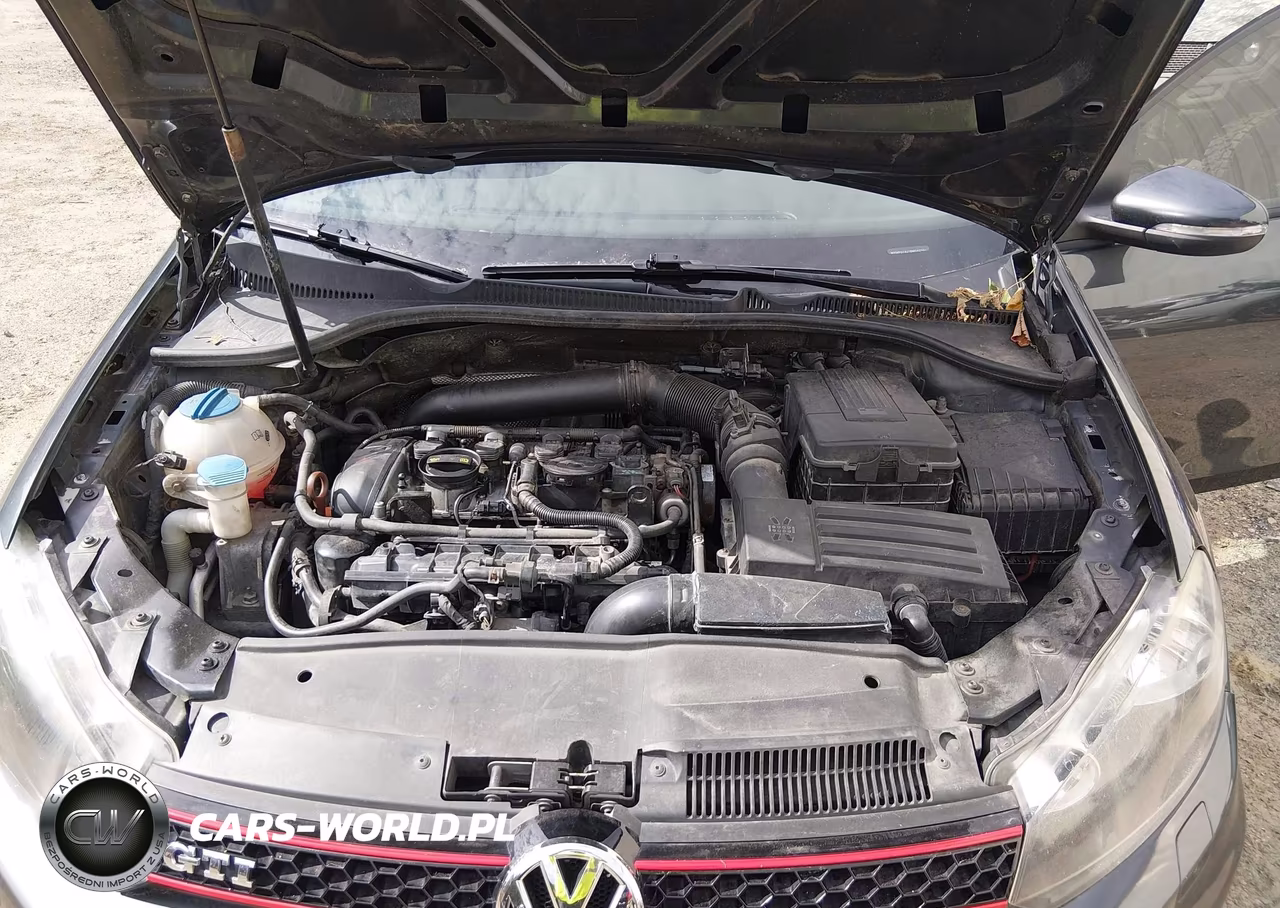 2011 Volkswagen Gti 2-Door VIN:WVWFD7AJ1BW242701 - 10