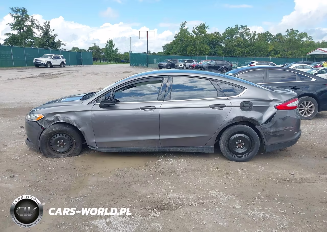 2013 Ford Fusion S VIN:3FA6P0G75DR175168 - 15