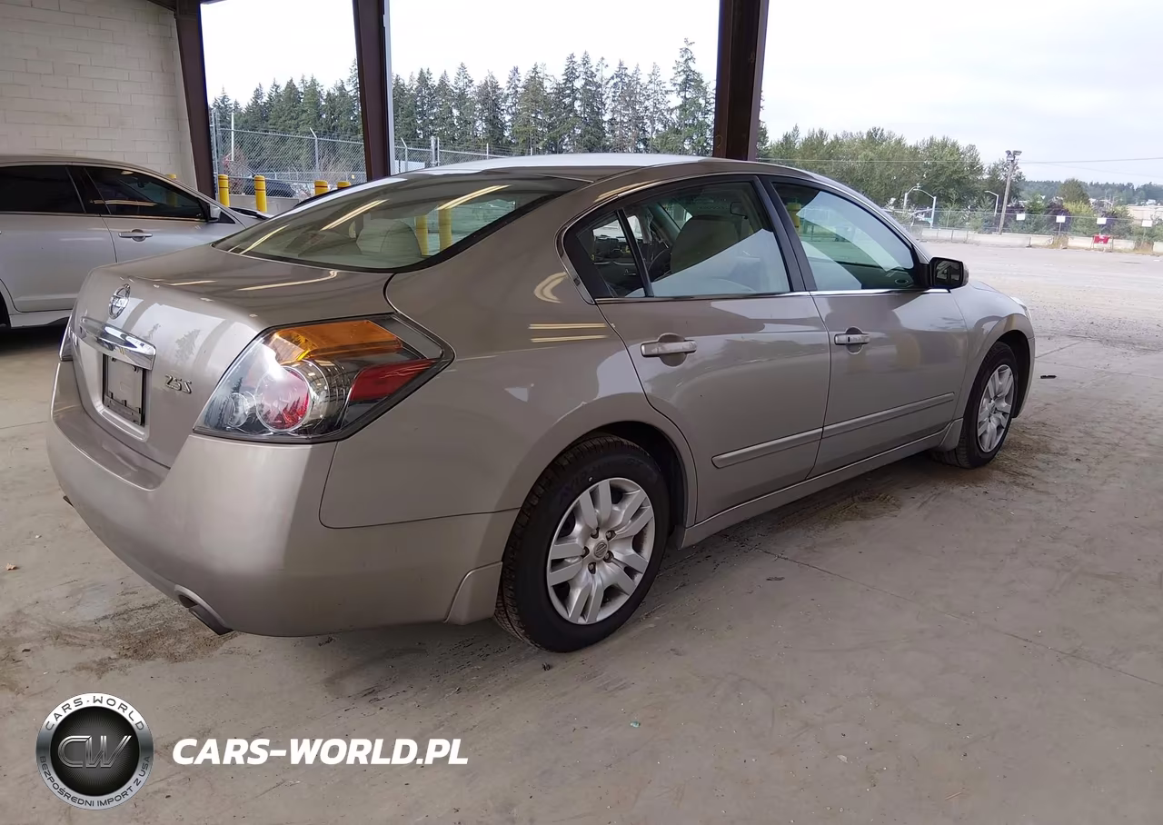 2011 Nissan Altima 2.5 S VIN:1N4AL2AP4BN413862 - 4