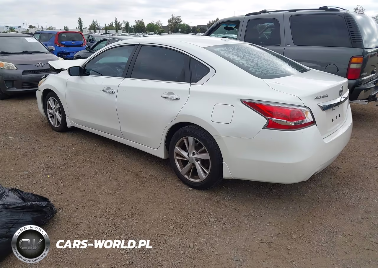 2015 Nissan Altima 2.5 Sv VIN:1N4AL3AP2FC226837 - 3