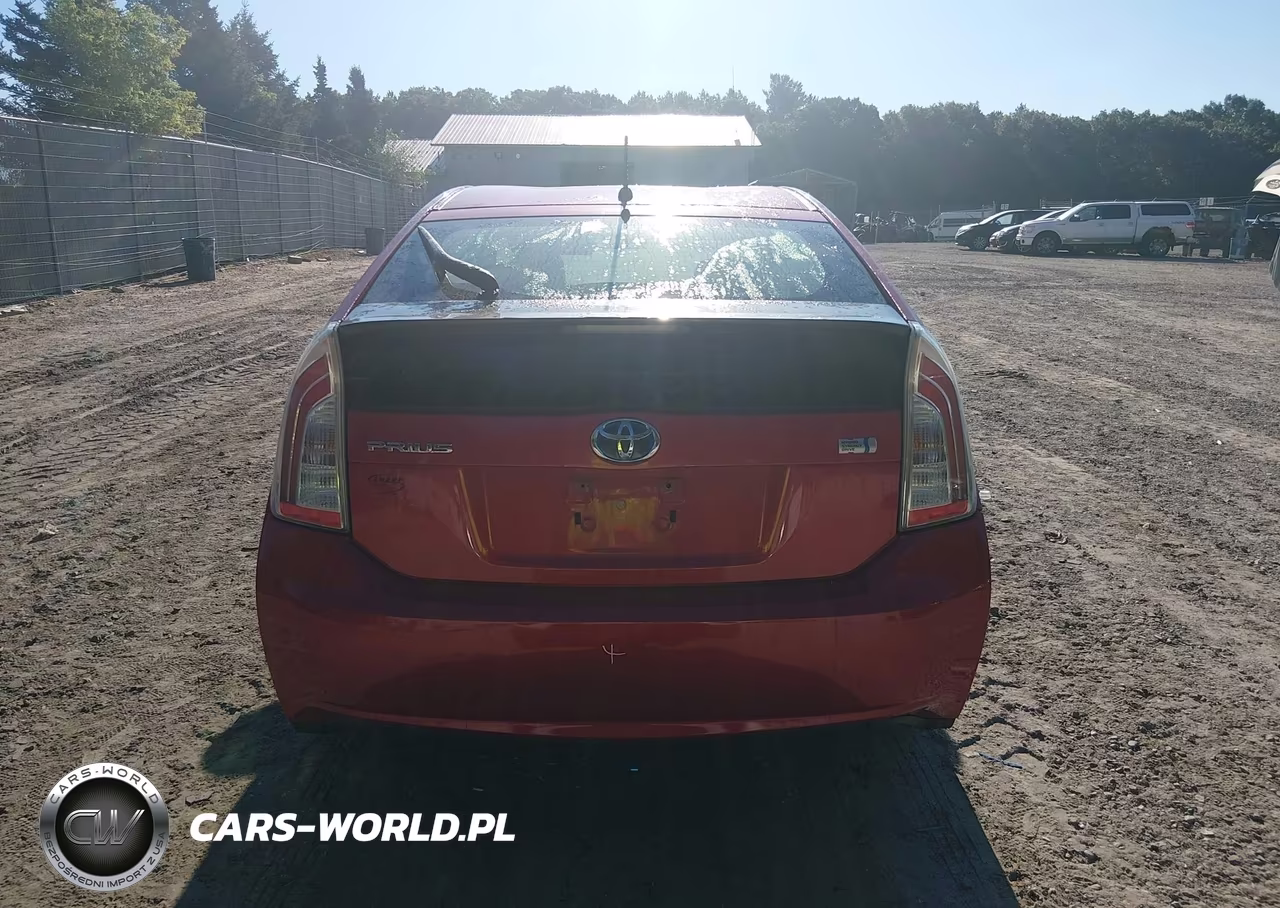 2013 Toyota Prius Two VIN:JTDKN3DU1D1703535 - 16