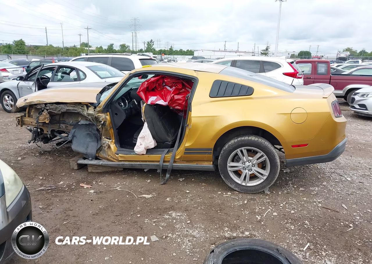 2010 Ford Mustang V6-V6 Premium VIN:1ZVBP8AN7A5137581 - 14