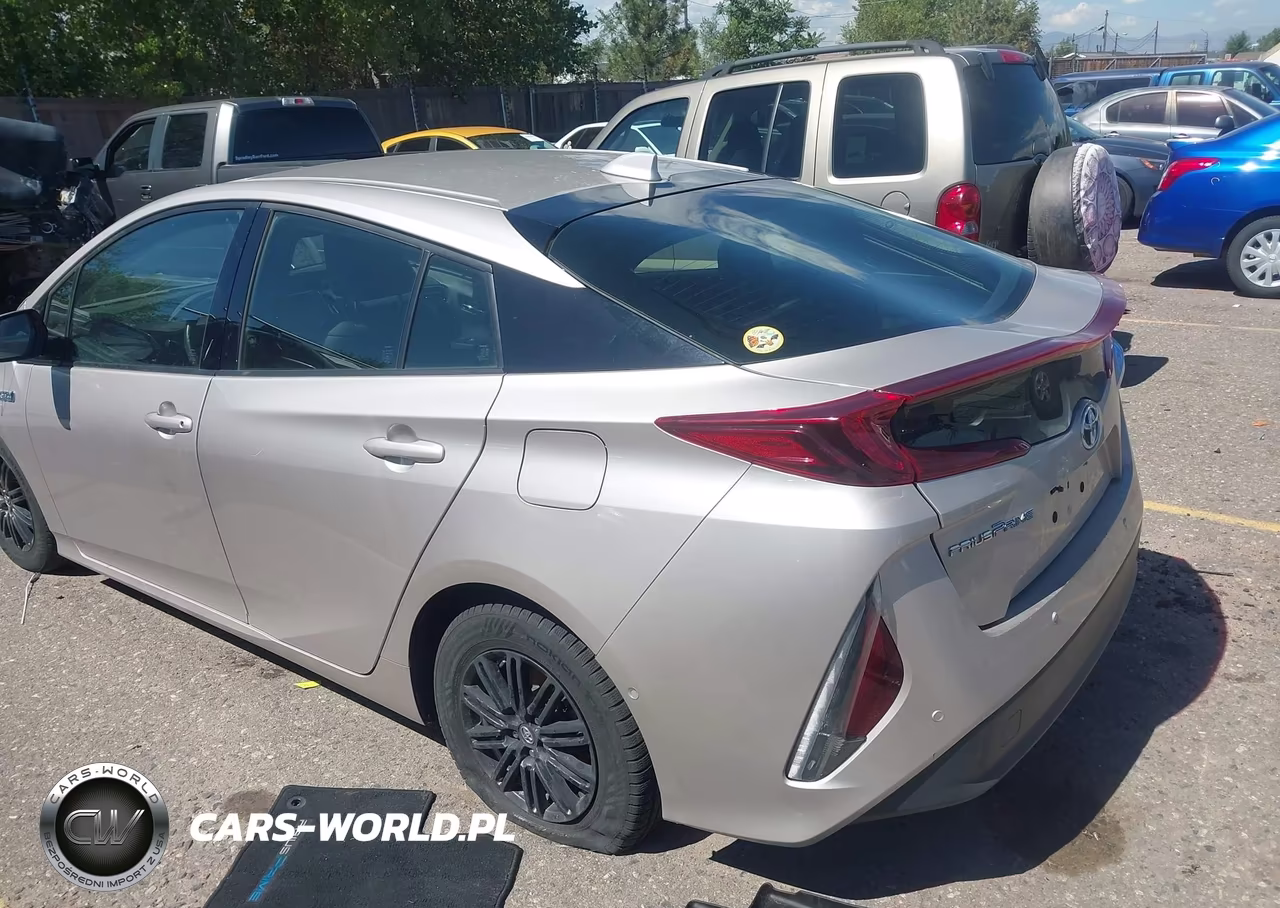 2017 Toyota Prius Prime Advanced VIN:JTDKARFP0H3020418 - 14
