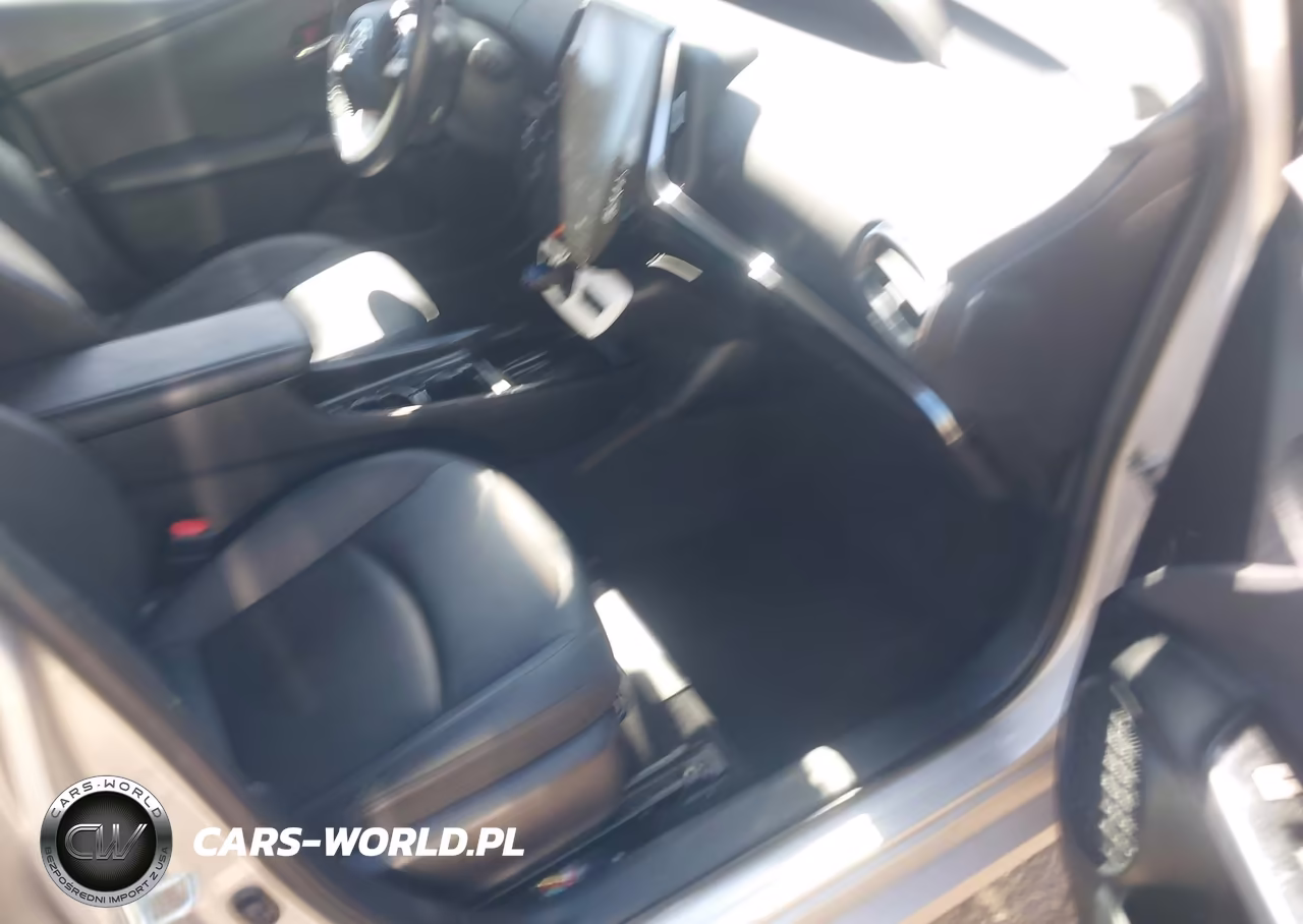 2017 Toyota Prius Prime Advanced VIN:JTDKARFP0H3020418 - 5