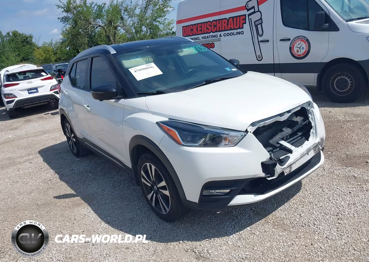 2019 Nissan Kicks Sr