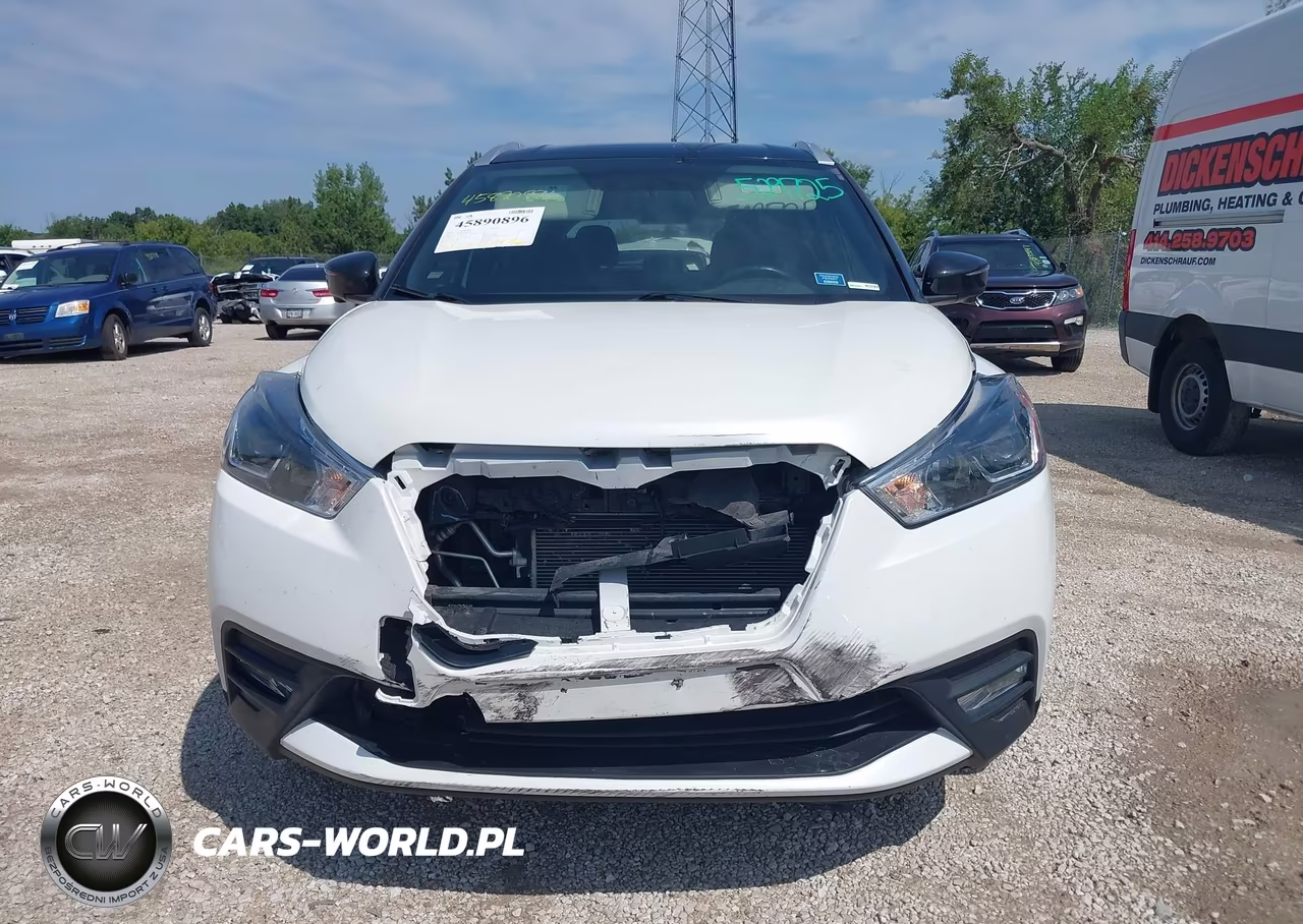 2019 Nissan Kicks Sr VIN:3N1CP5CU6KL529725 - 11