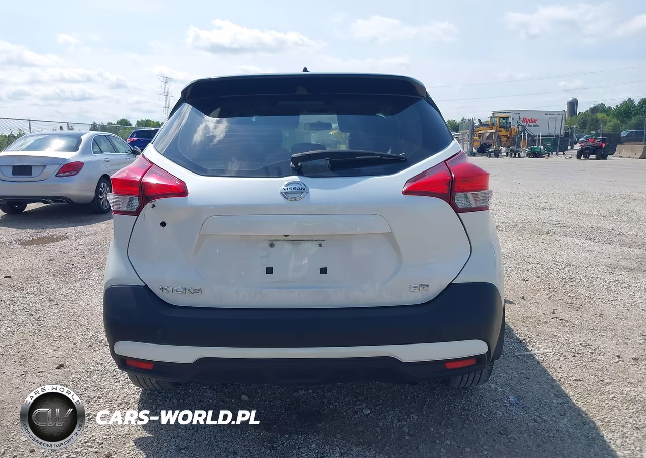 2019 Nissan Kicks Sr VIN:3N1CP5CU6KL529725 - 15
