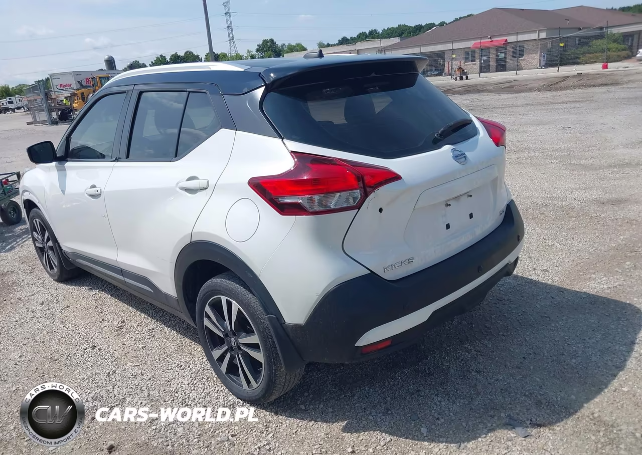 2019 Nissan Kicks Sr VIN:3N1CP5CU6KL529725 - 3