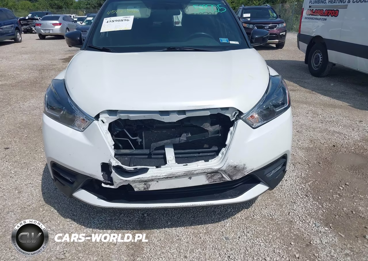 2019 Nissan Kicks Sr VIN:3N1CP5CU6KL529725 - 6