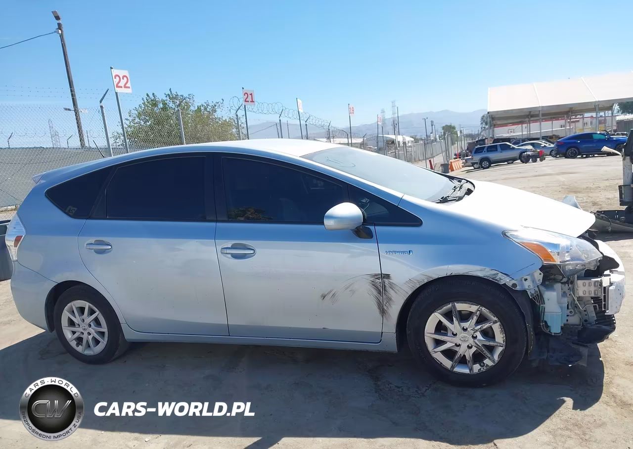 2012 Toyota Prius V Three VIN:JTDZN3EU6C3023744 - 14