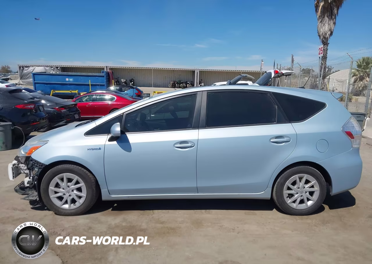 2012 Toyota Prius V Three VIN:JTDZN3EU6C3023744 - 15