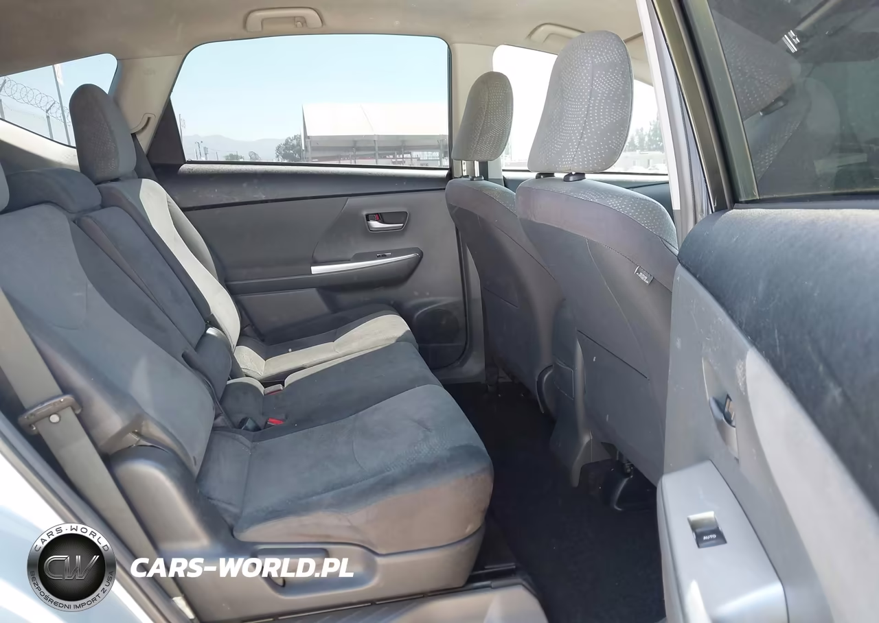 2012 Toyota Prius V Three VIN:JTDZN3EU6C3023744 - 8
