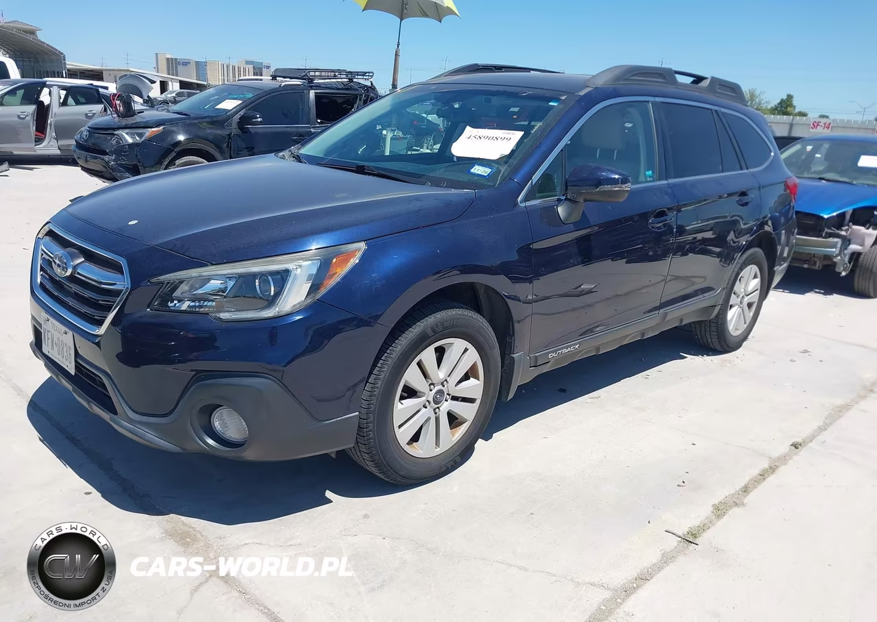 2018 Subaru Outback 2.5I Premium VIN:4S4BSAHC8J3256616 - 2