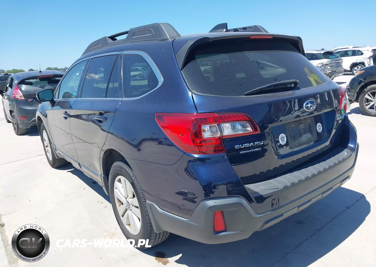 2018 Subaru Outback 2.5I Premium VIN:4S4BSAHC8J3256616 - 3