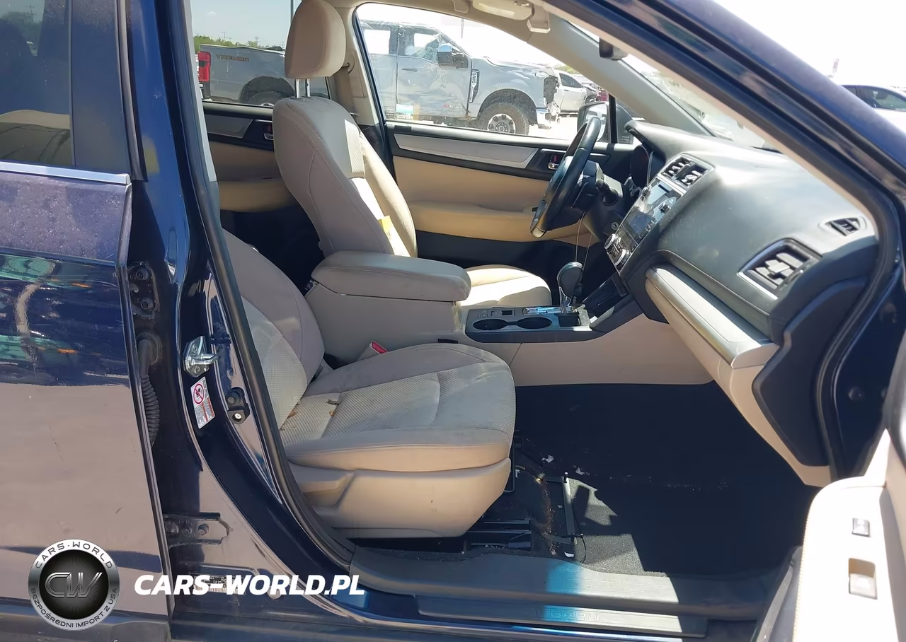 2018 Subaru Outback 2.5I Premium VIN:4S4BSAHC8J3256616 - 5