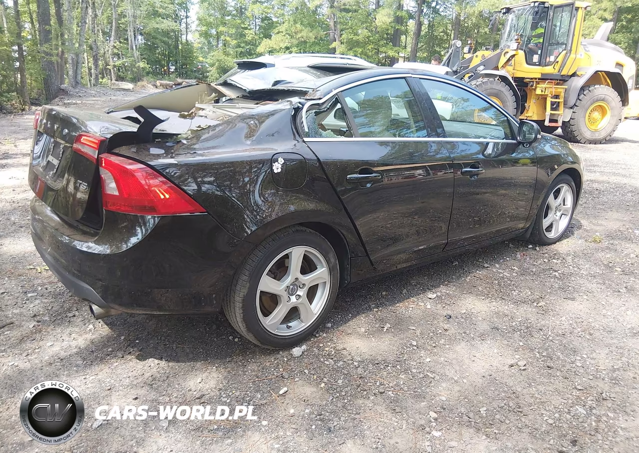 2012 Volvo S60 T5 VIN:YV1622FS4C2119438 - 4