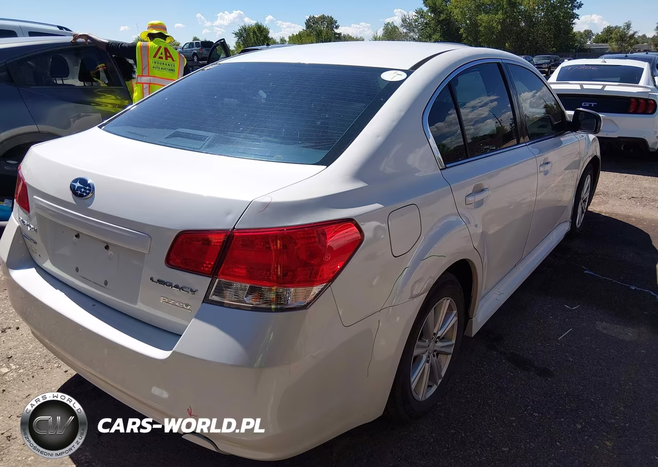 2011 Subaru Legacy 2.5I Premium VIN:4S3BMBC68B3234610 - 4