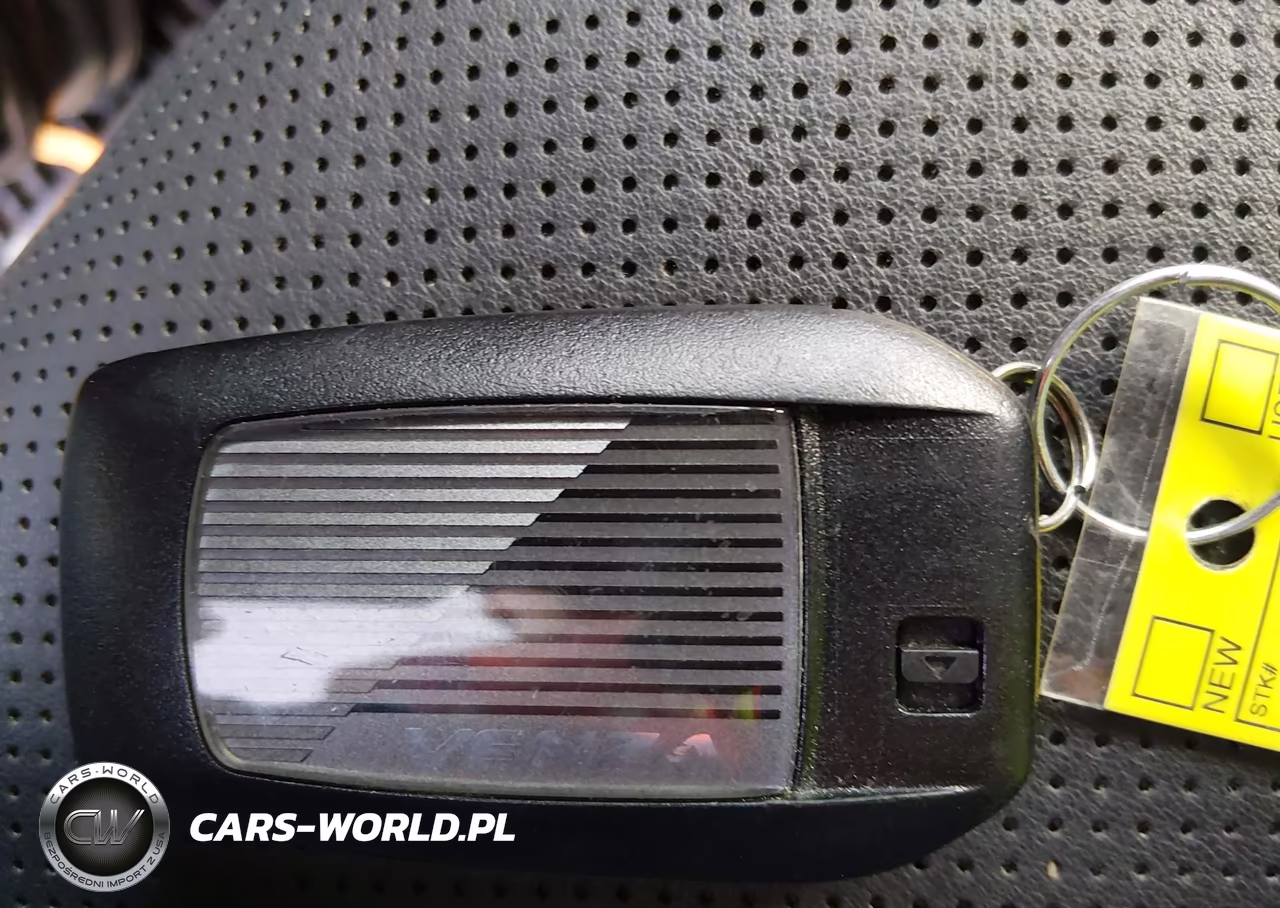 2021 Toyota Venza Xle VIN:JTEAAAAH8MJ077061 - 11