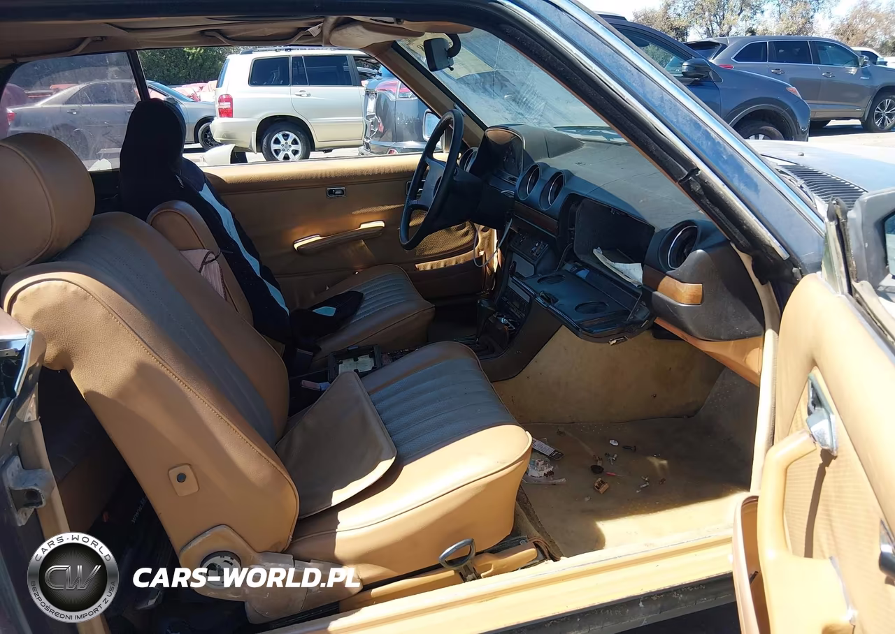 1984 Mercedes-Benz 300 Cdt VIN:WDBAB53A9EA043655 - 5