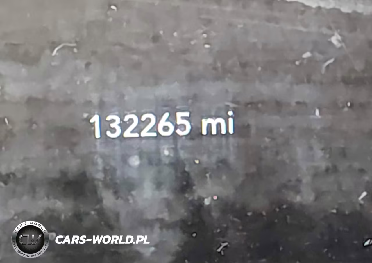 2019 Dodge Challenger Sxt VIN:2C3CDZAG7KH641974 - 16