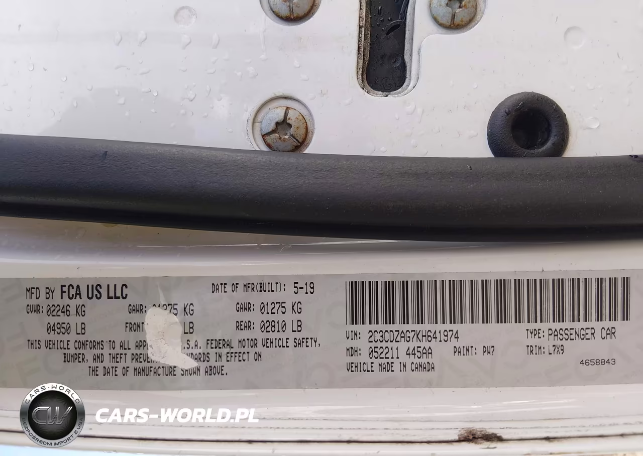 2019 Dodge Challenger Sxt VIN:2C3CDZAG7KH641974 - 9