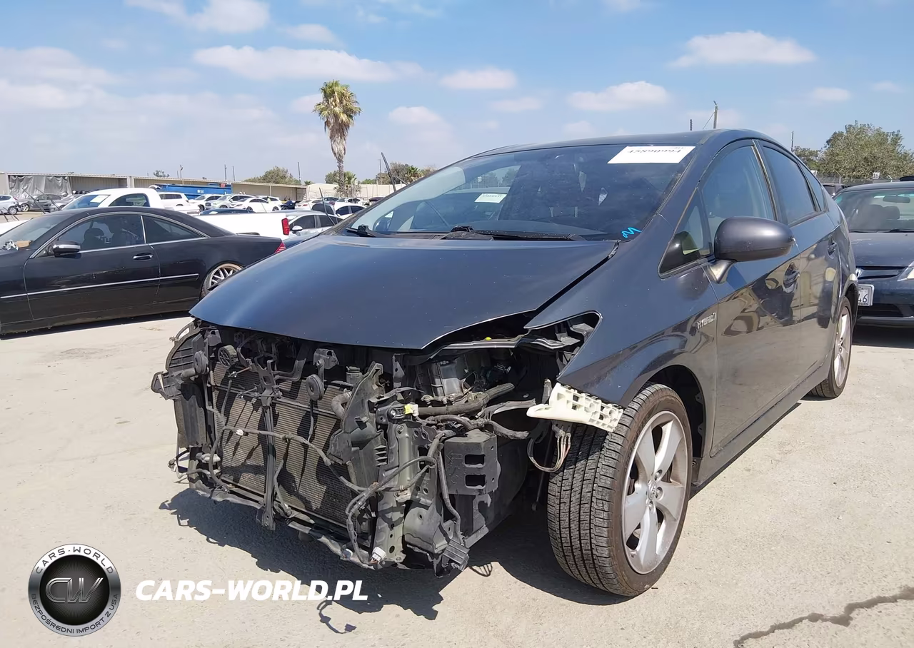 2015 Toyota Prius Five VIN:JTDKN3DU5F2004258 - 6