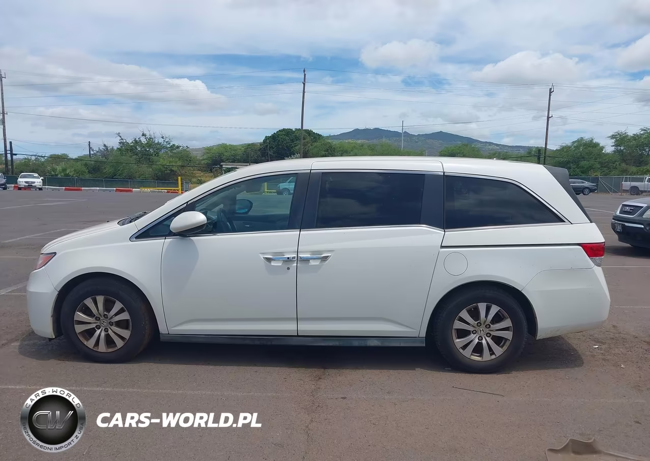 2016 Honda Odyssey Se VIN:5FNRL5H31GB024619 - 14