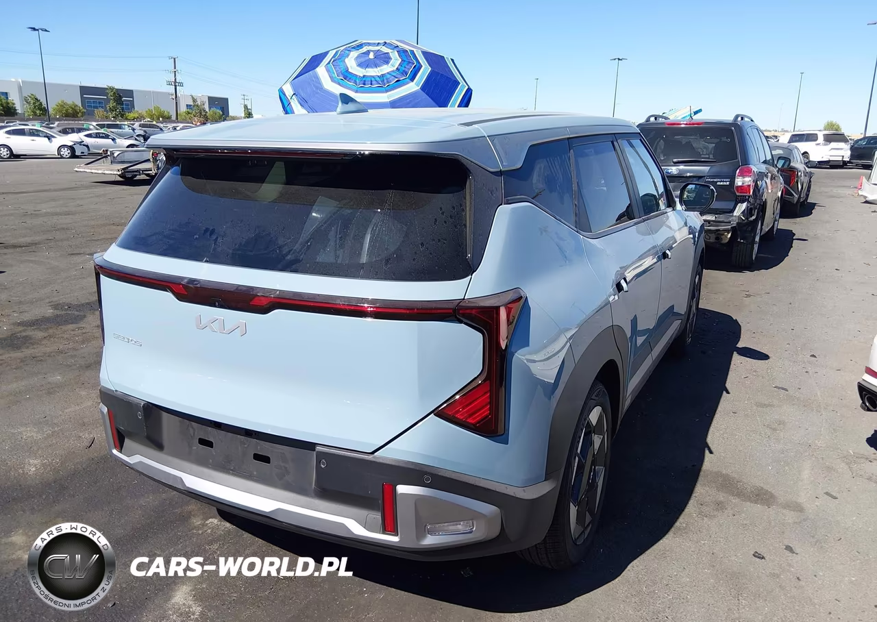 2027 Kia Seltos VIN:KNDEL3D32V7013172 - 4