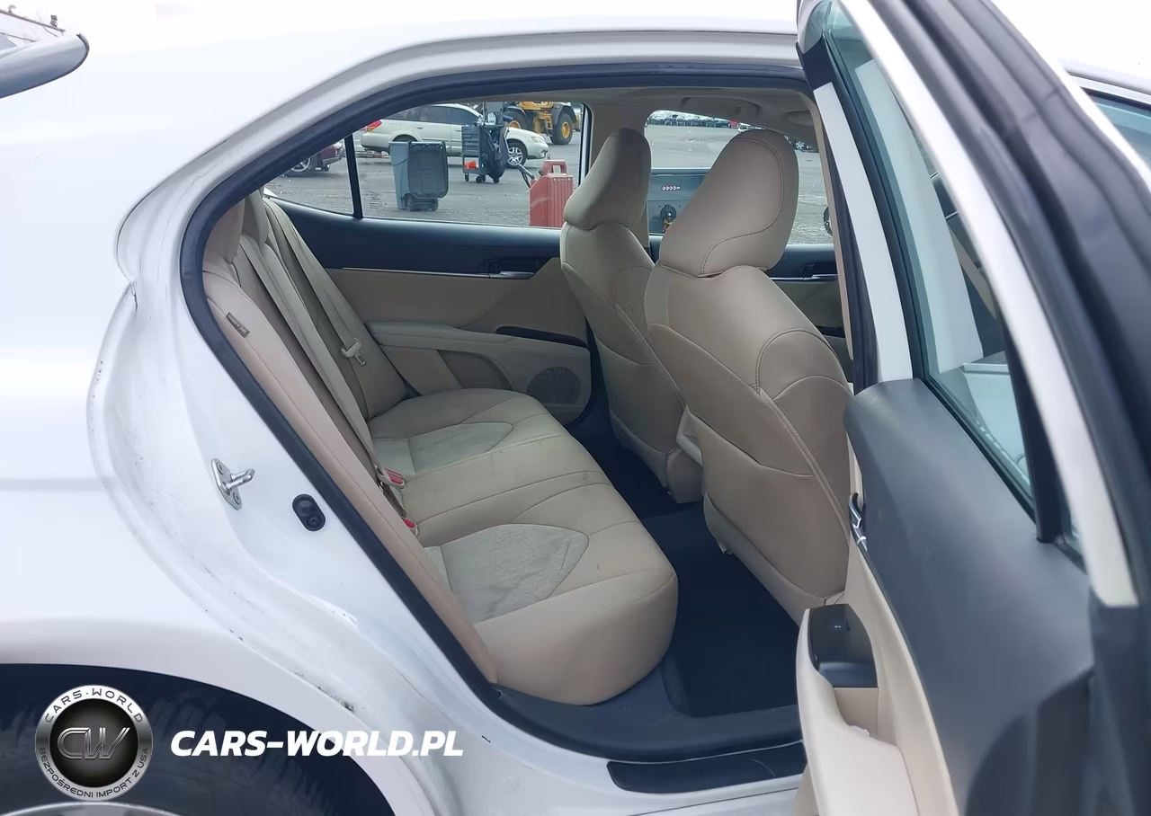 2019 Toyota Camry Le VIN:4T1B11HK9KU783120 - 8