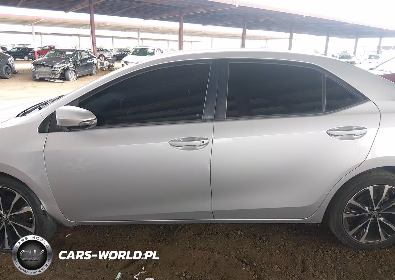 2019 Toyota Corolla Se VIN:2T1BURHE2KC232836 - 14